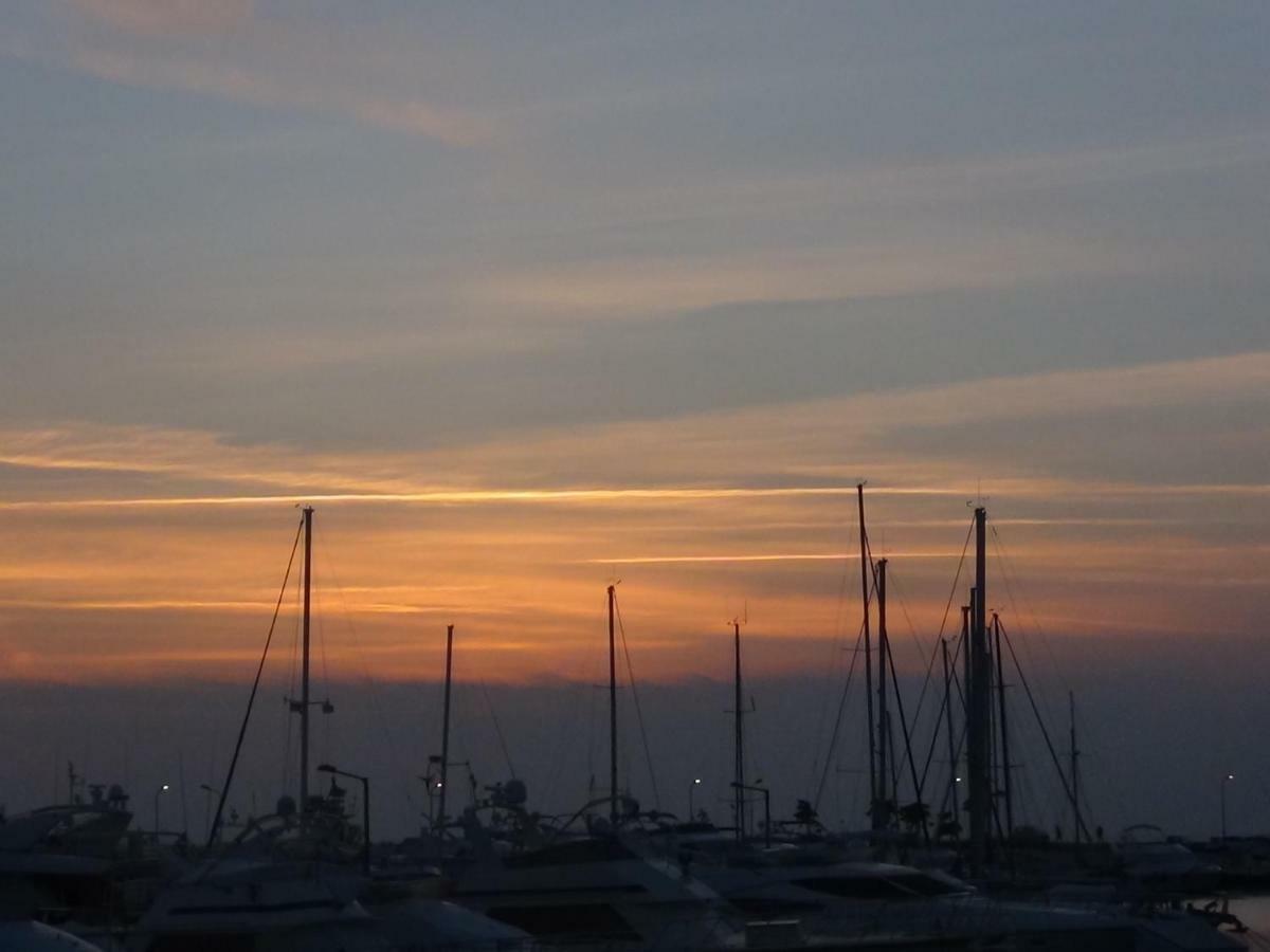 Sunset Sea View Apartment Athens Ngoại thất bức ảnh